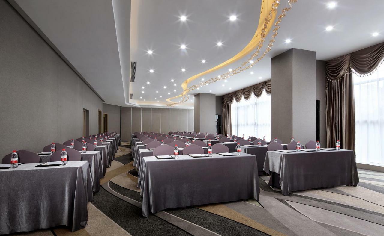 Hongdu Hotel Shenzhen Exterior photo